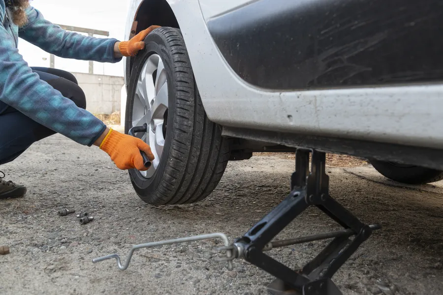 How Tire Maintenance Boosts Fleet Reliability in Des Moines, IA How Tire Maintenance Boosts Fleet Reliability in Des Moines, IA