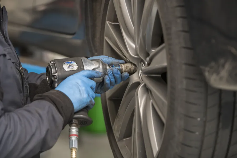What Truck Drivers Should Know About Tire Blowouts in Des Moines, IA What Truck Drivers Should Know About Tire Blowouts in Des Moines, IA